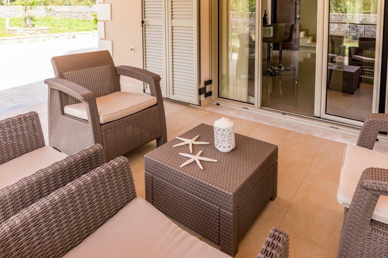 Johnnie Villa